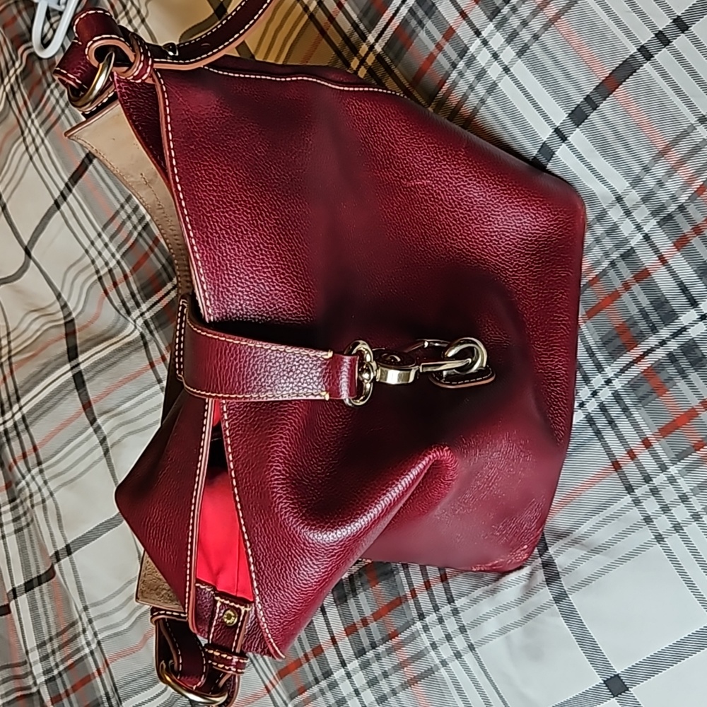 Dooney And Bourke Purse